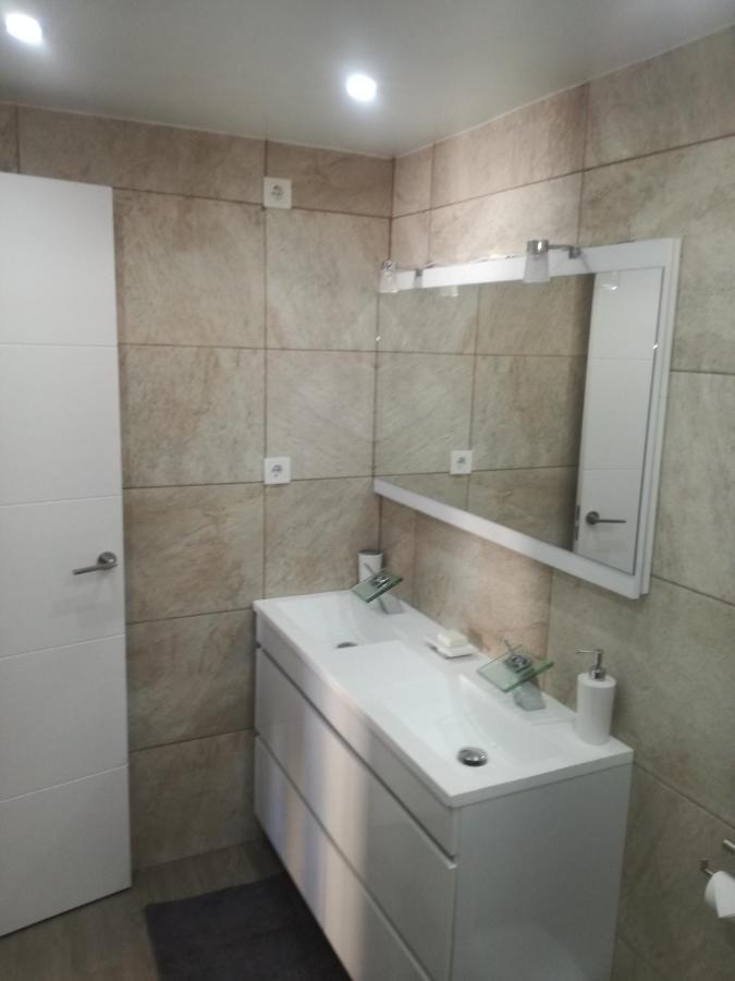 2 Bedroom Newly Renovated Bungalow Close To Bars & Restaurants ลอสอัลกาซาเรส ภายนอก รูปภาพ
