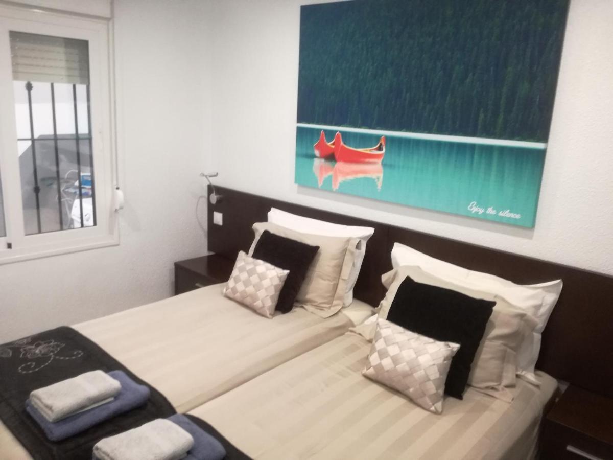 2 Bedroom Newly Renovated Bungalow Close To Bars & Restaurants ลอสอัลกาซาเรส ภายนอก รูปภาพ