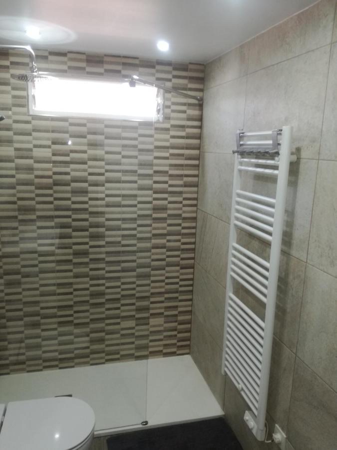 2 Bedroom Newly Renovated Bungalow Close To Bars & Restaurants ลอสอัลกาซาเรส ภายนอก รูปภาพ