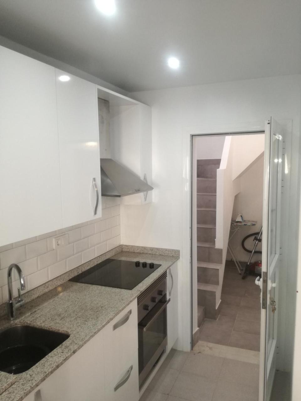 2 Bedroom Newly Renovated Bungalow Close To Bars & Restaurants ลอสอัลกาซาเรส ภายนอก รูปภาพ